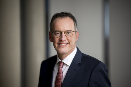 Porträtfoto von Innenminister Michael Ebling.
